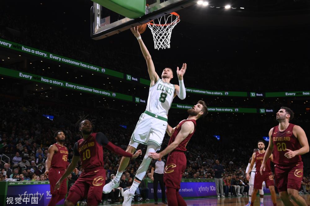 也牵动着他 也牵动着他